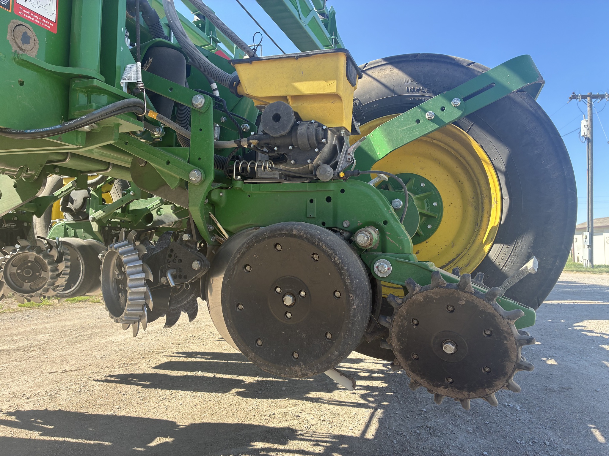  2021 John Deere 1775NT at LandMark in Beatrice, NE