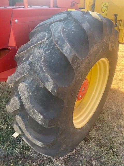  2013 NEW HOLLAND H8040 at LandMark in Phillipsburg, KS