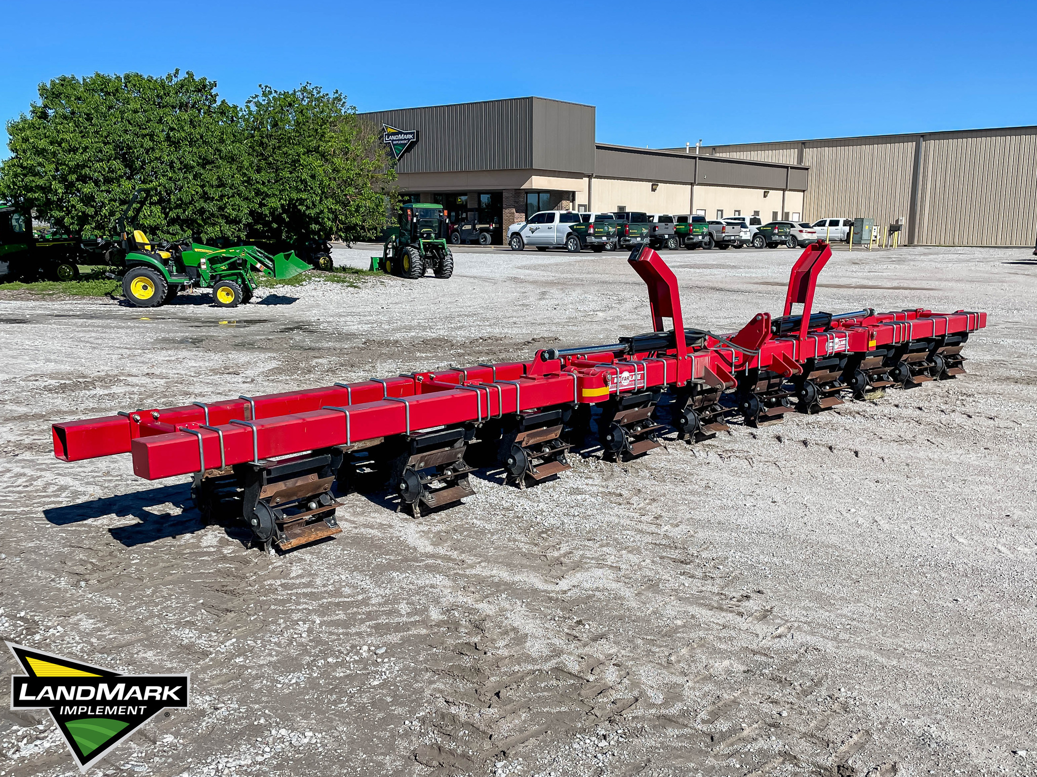  2021 Mcfarlane 10R36 at LandMark in Kearney, NE