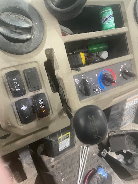  2021 John Deere XUV 835R at LandMark in Phillipsburg, KS