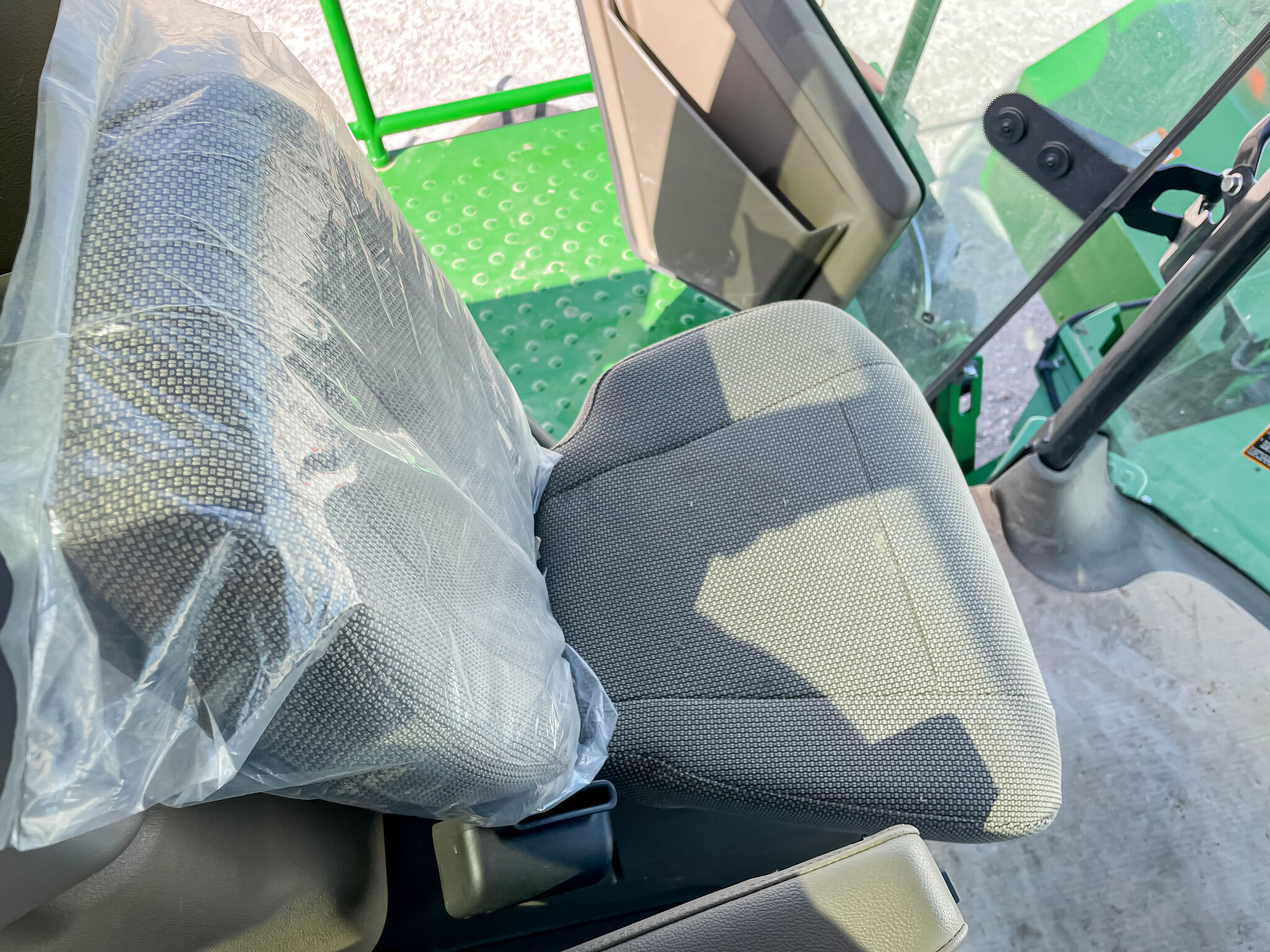  2024 John Deere W235R at LandMark in Smith Center, KS