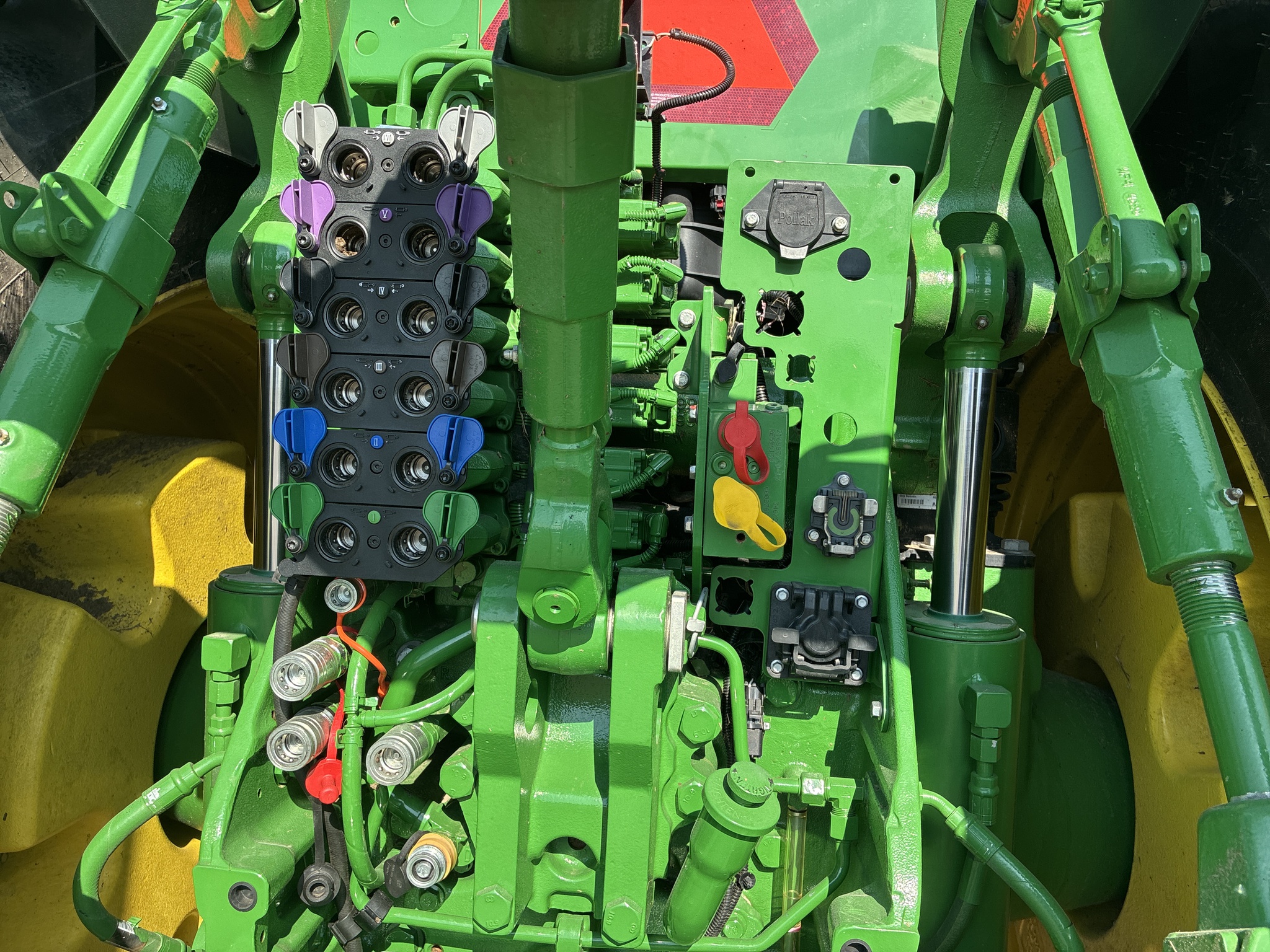  2024 John Deere 8R 370 at LandMark in Marysville, KS