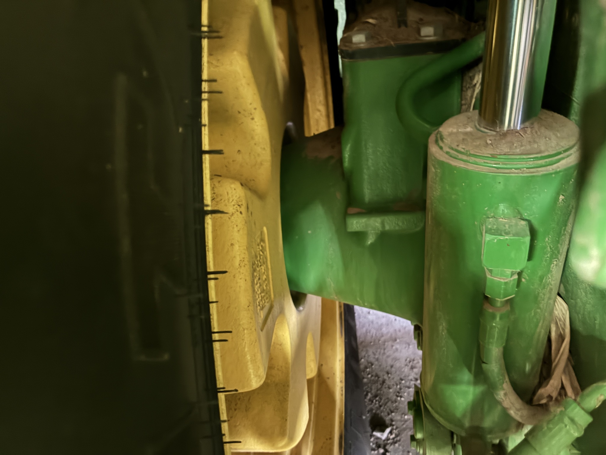  2024 John Deere 8R 340 at LandMark in Hebron, NE