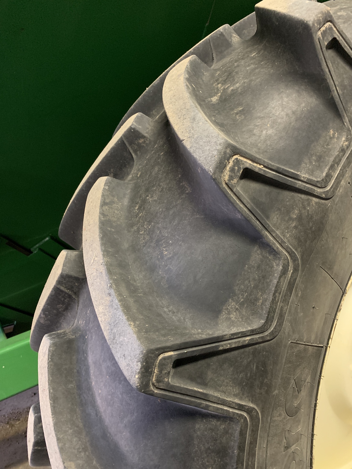  2012 J&m 750-18 at LandMark in Fairfield, NE