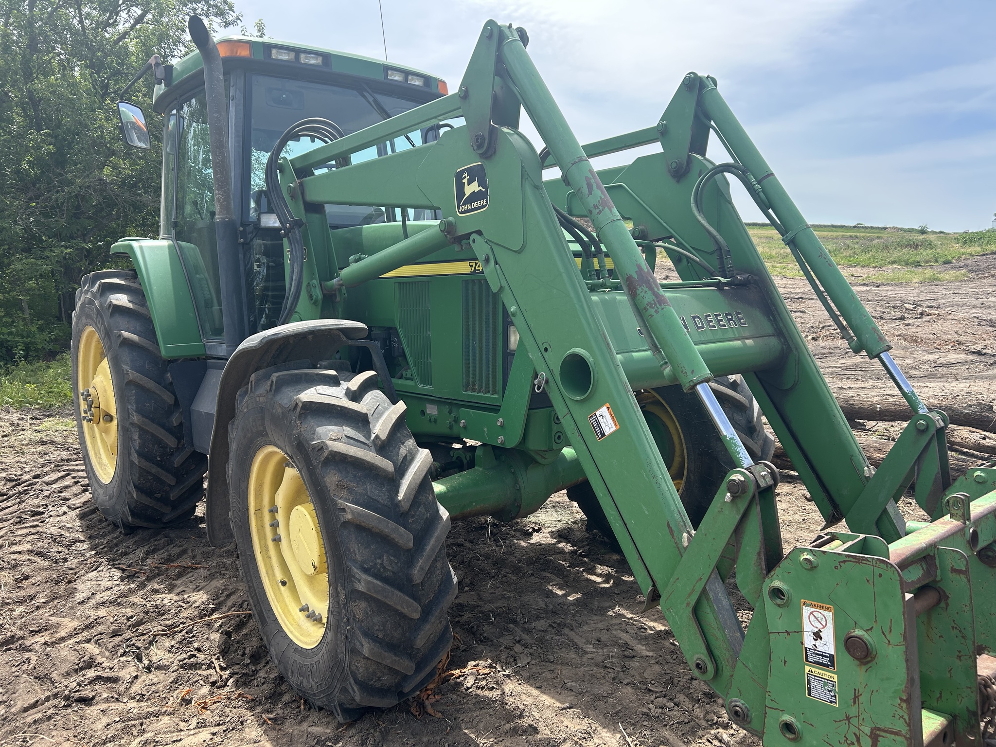  2000 John Deere 7410 at LandMark in Marysville, KS