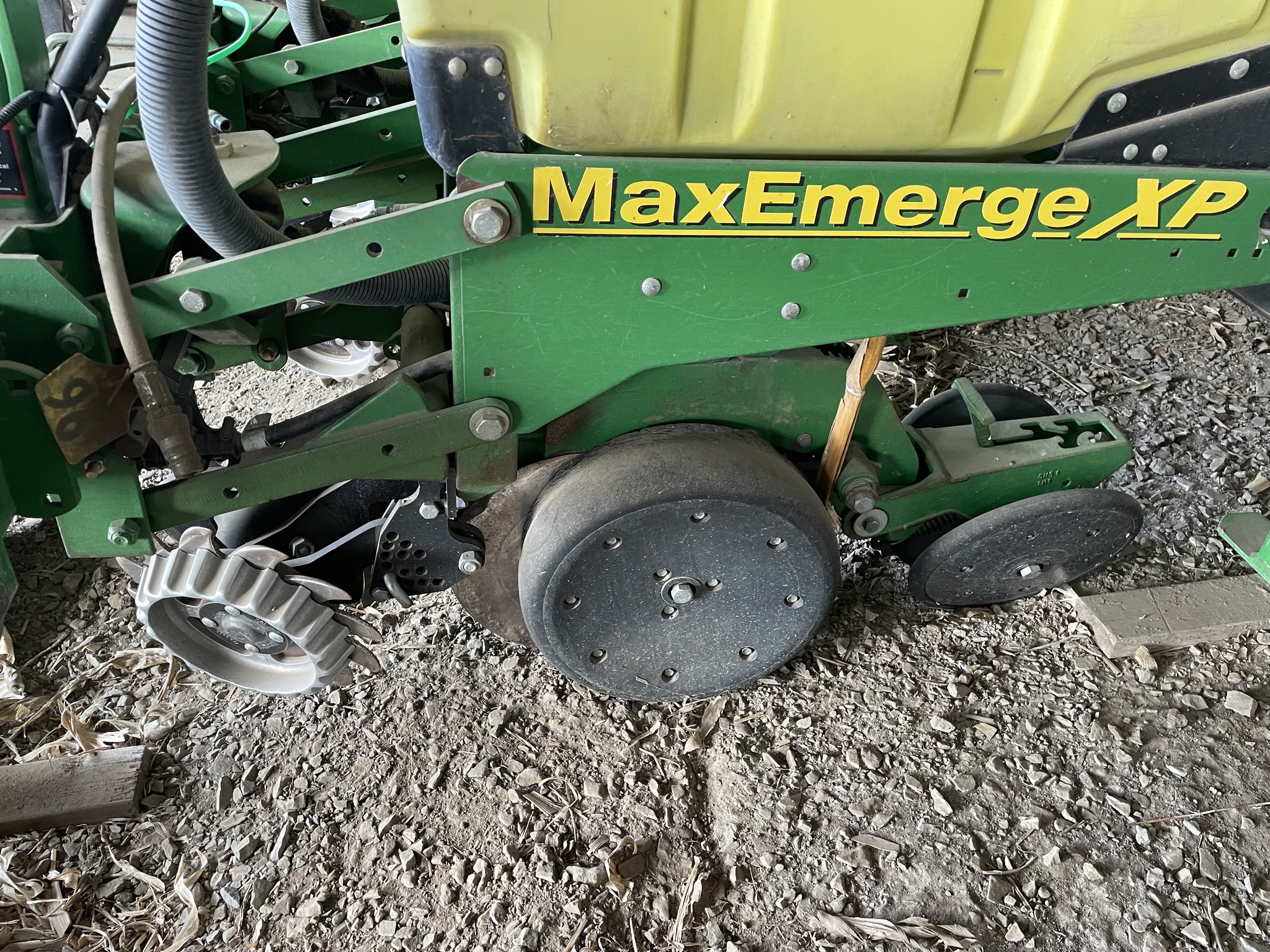  2005 John Deere 1720 at LandMark in Lexington, NE