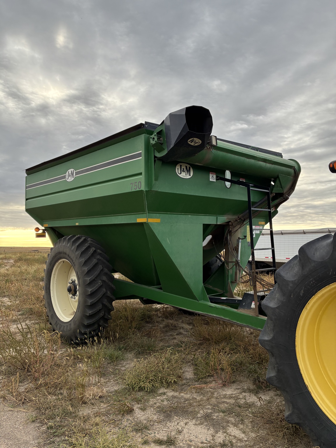  2011 J&m 750-16 at LandMark in Arapahoe, NE
