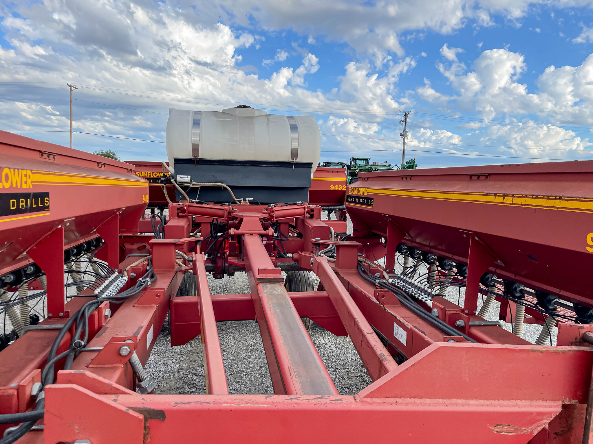  2000 Sunflower 9432 at LandMark in Smith Center, KS