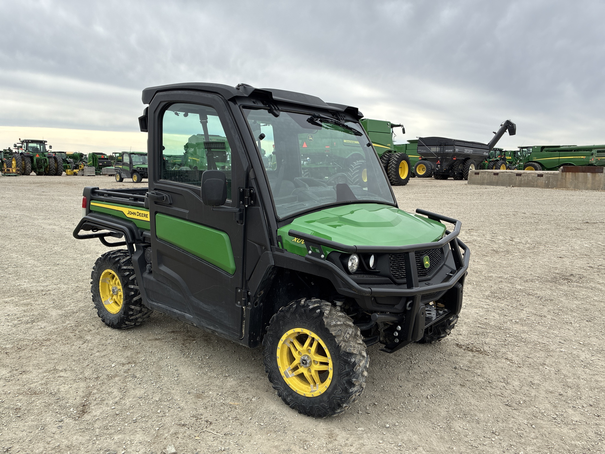  2023 John Deere XUV 835M at LandMark in Smith Center, KS