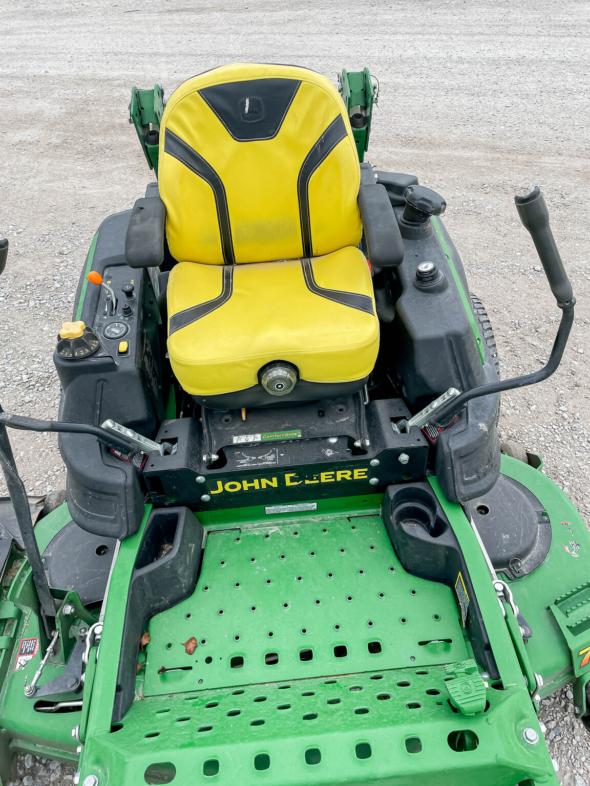  2019 John Deere Z950R at LandMark in Kearney, NE