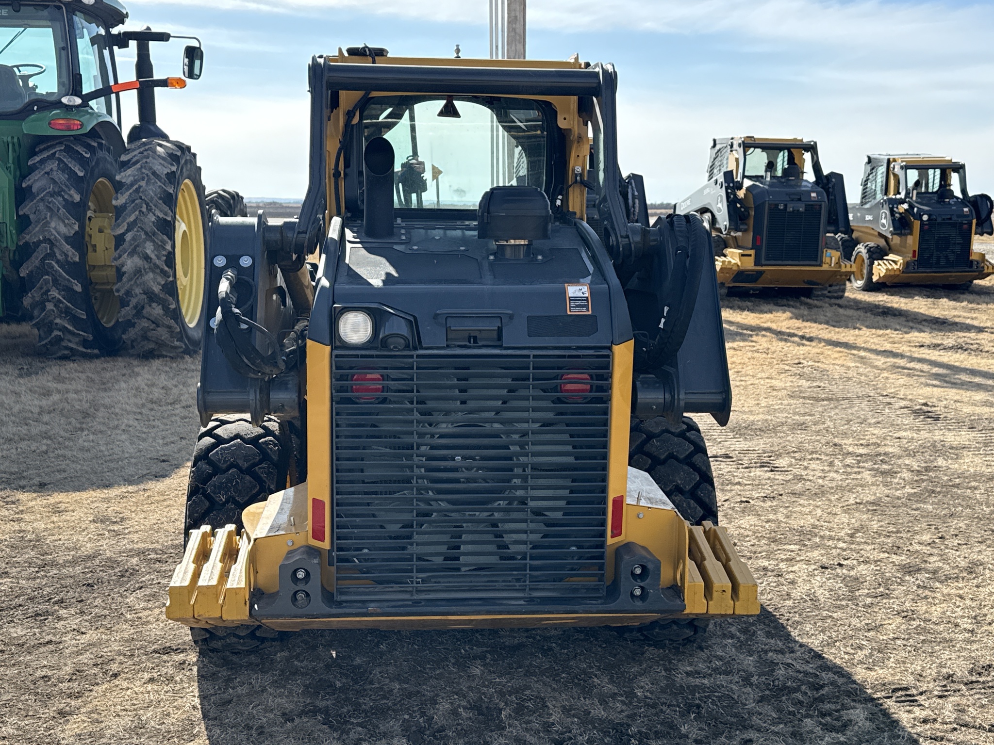  2024 John Deere 324G at LandMark in Phillipsburg, KS