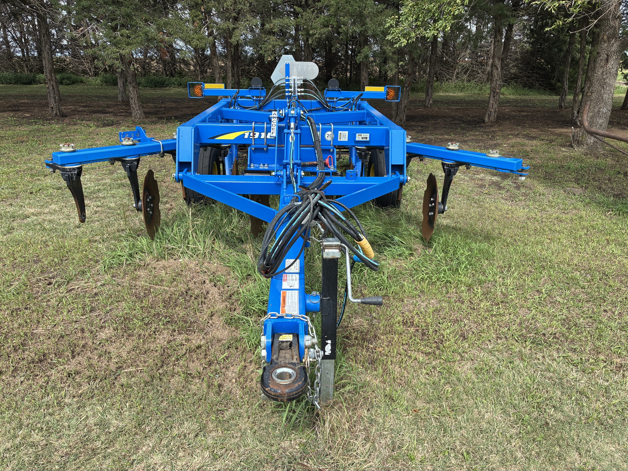  2022 Landoll 1910-11 Pivot Track Closer at LandMark in Minden, NE