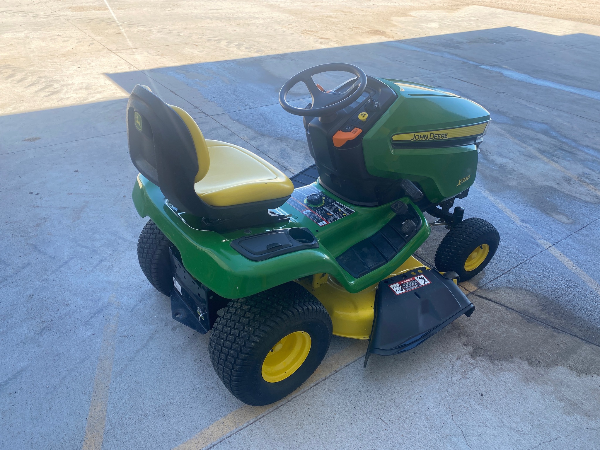  2021 John Deere X330 at LandMark in Hebron, NE