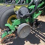  2017 John Deere 1775NT at LandMark in Arapahoe, NE