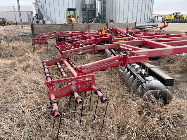  2012 Sunflower 1435 at LandMark in Kearney, NE