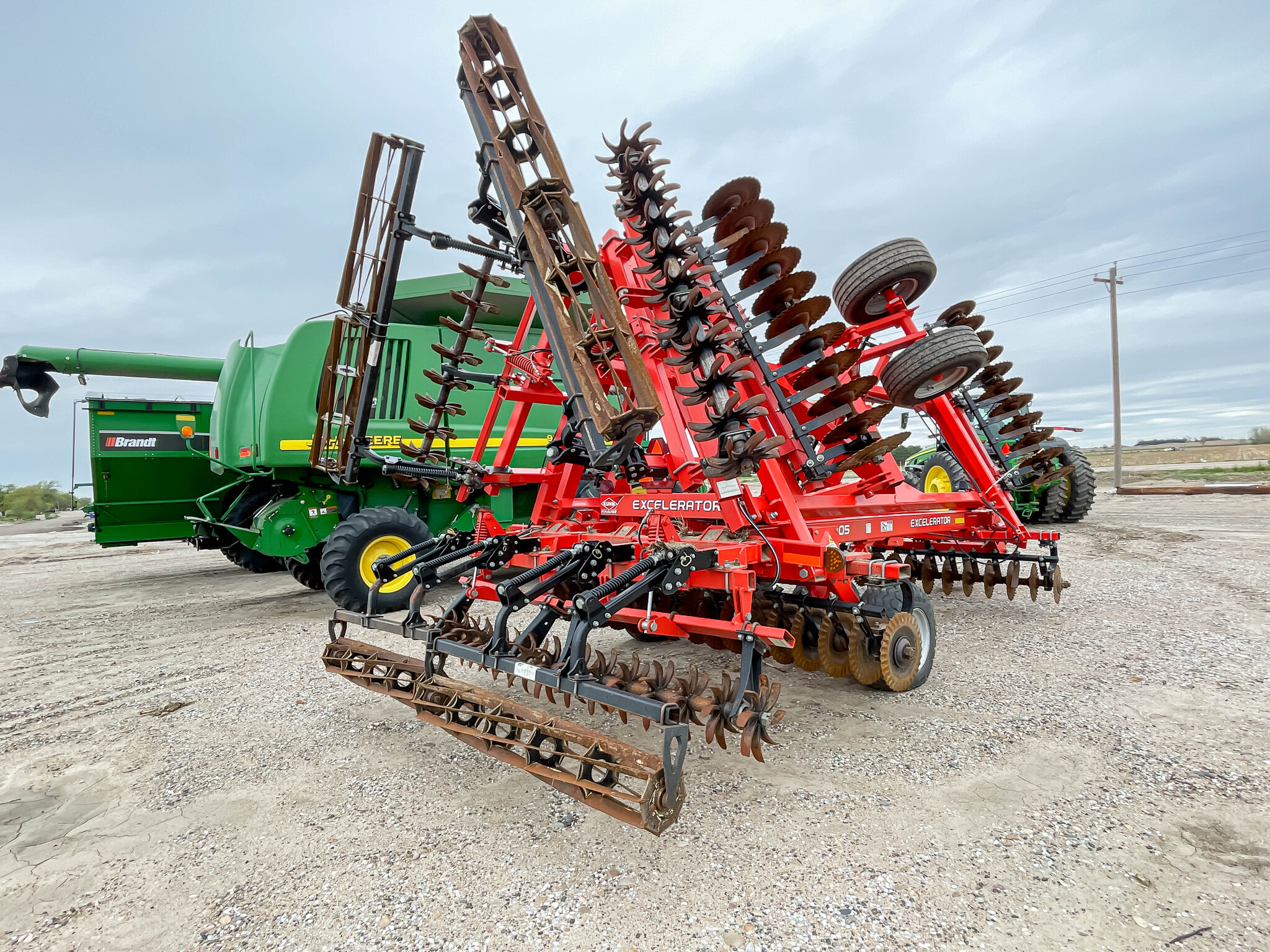  2016 Kuhn Krause 8005-25 at LandMark in Minden, NE