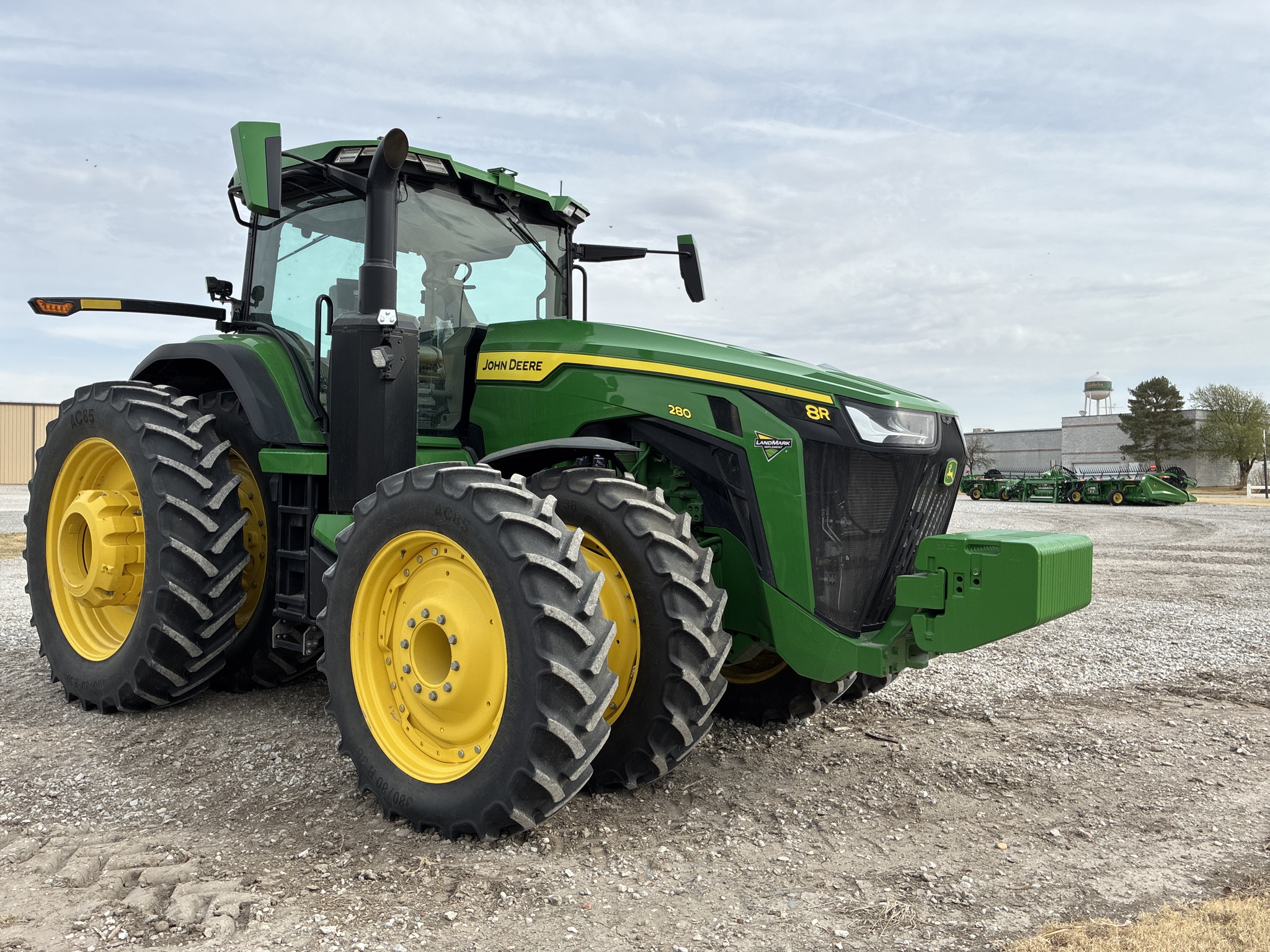  2024 John Deere 8R 280 at LandMark in Arapahoe, NE