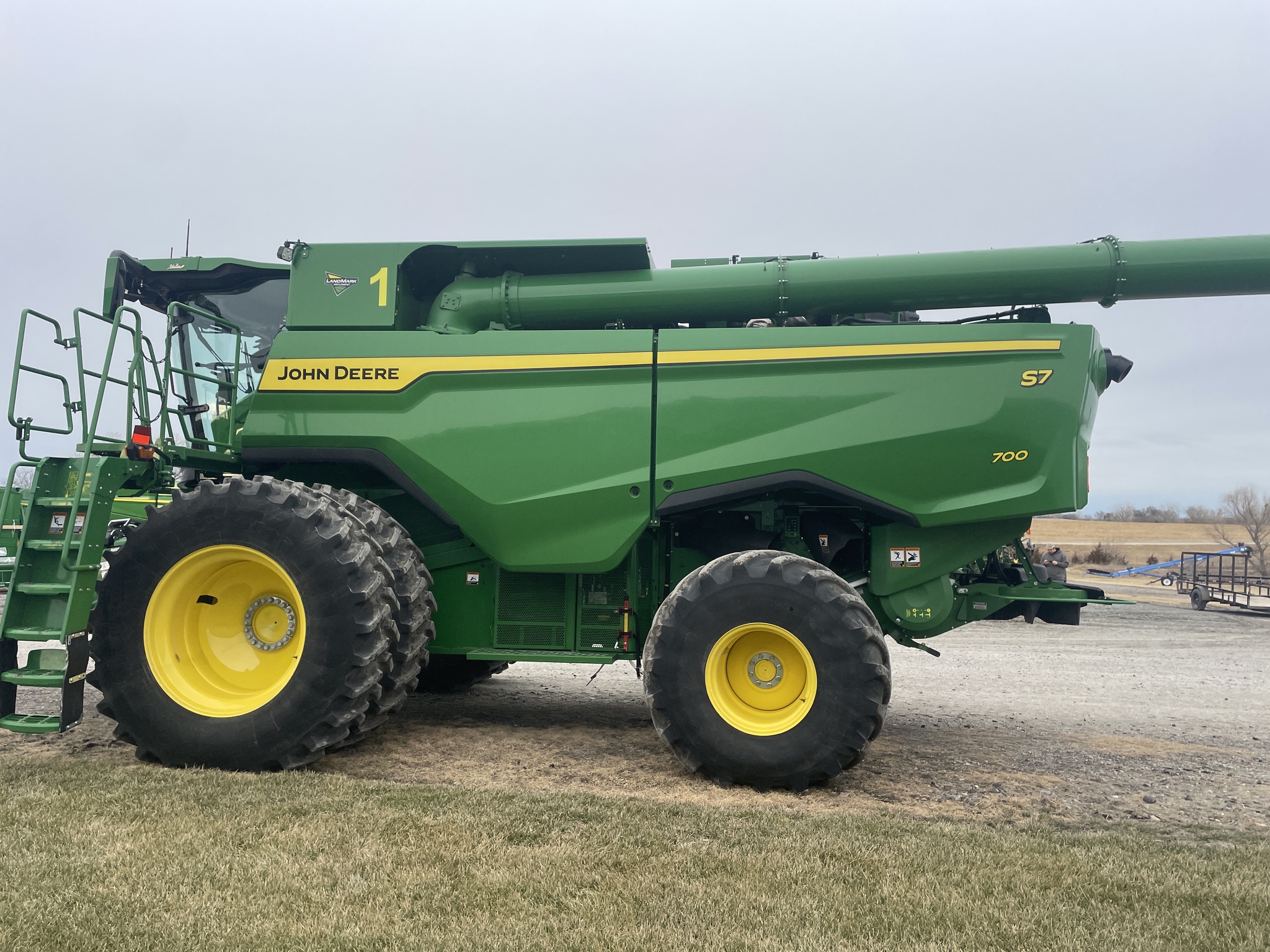  2025 John Deere S7 700 at LandMark in Marysville, KS