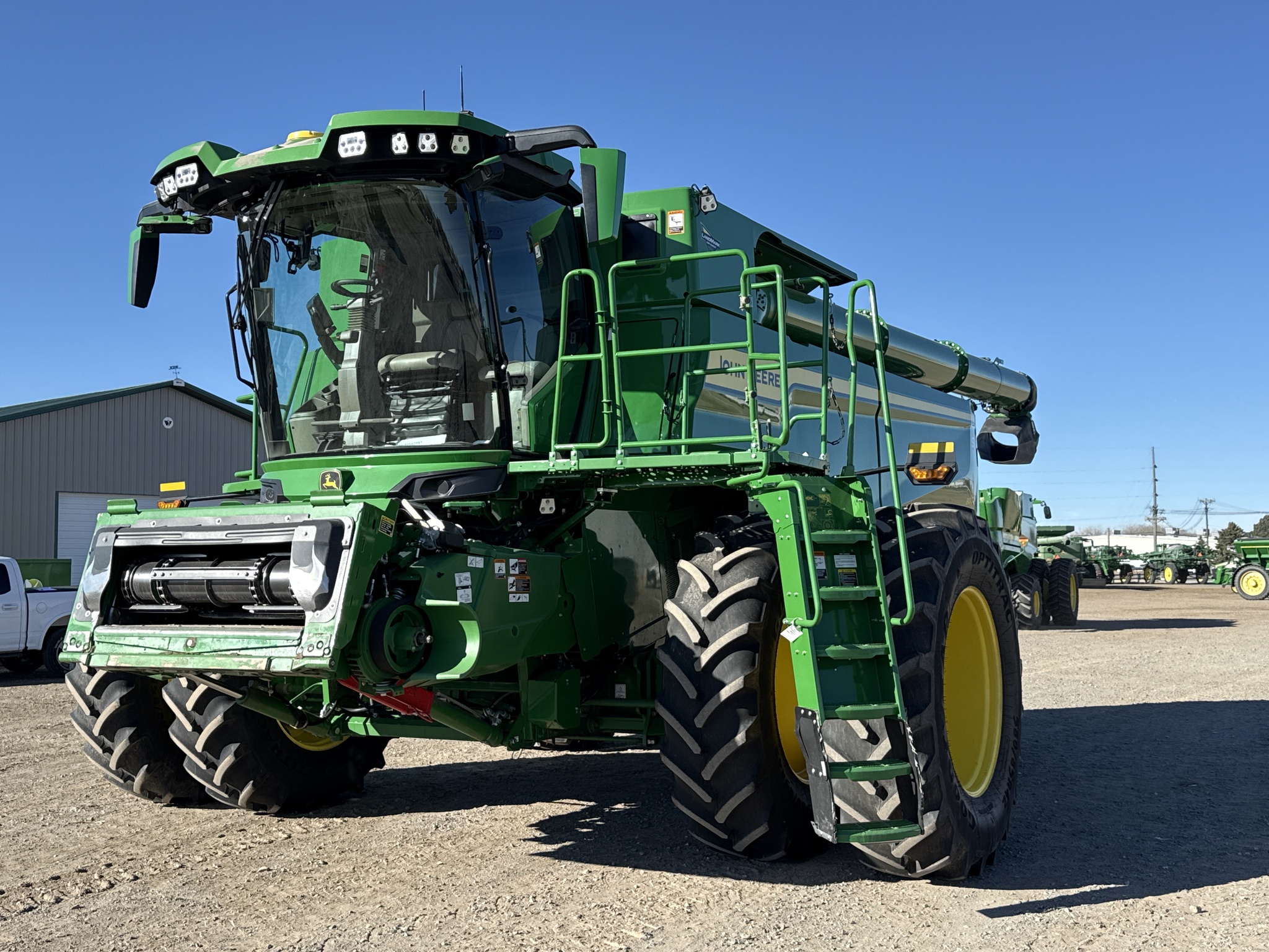  2025 John Deere S7 800 at LandMark in Gothenburg, NE