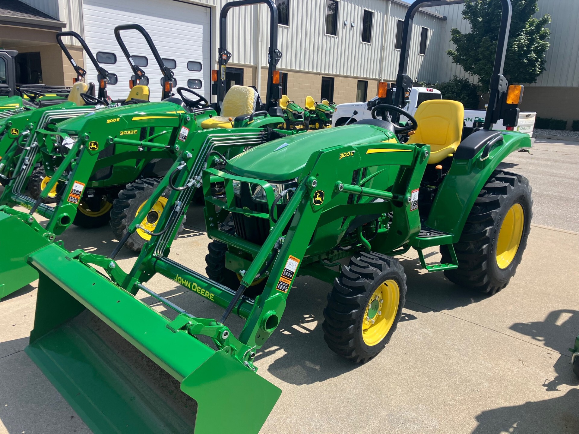 New 2022 John Deere 3043D at Tri County Equipment Caro, MI
