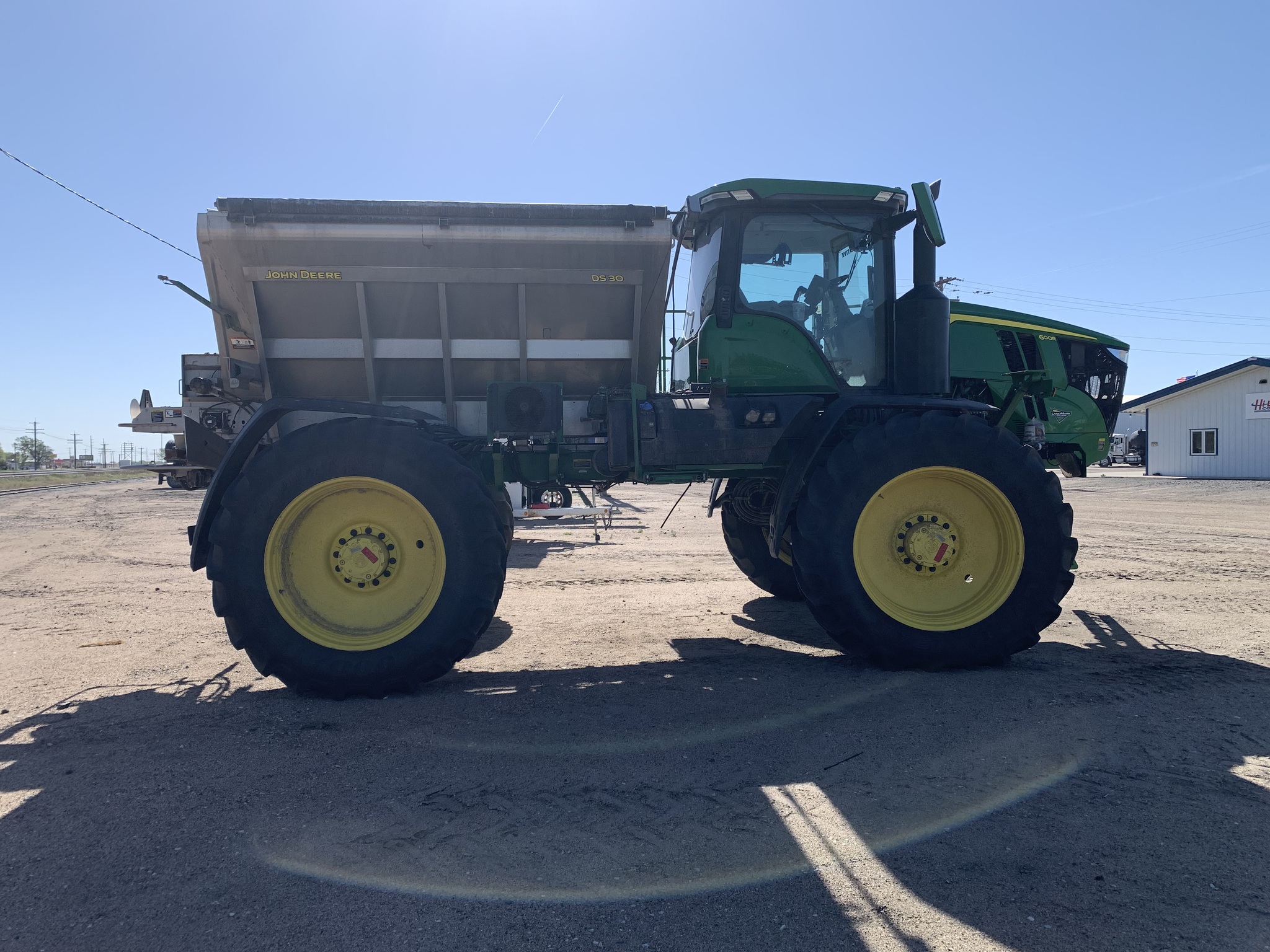  2023 John Deere 600R at LandMark in Gothenburg, NE