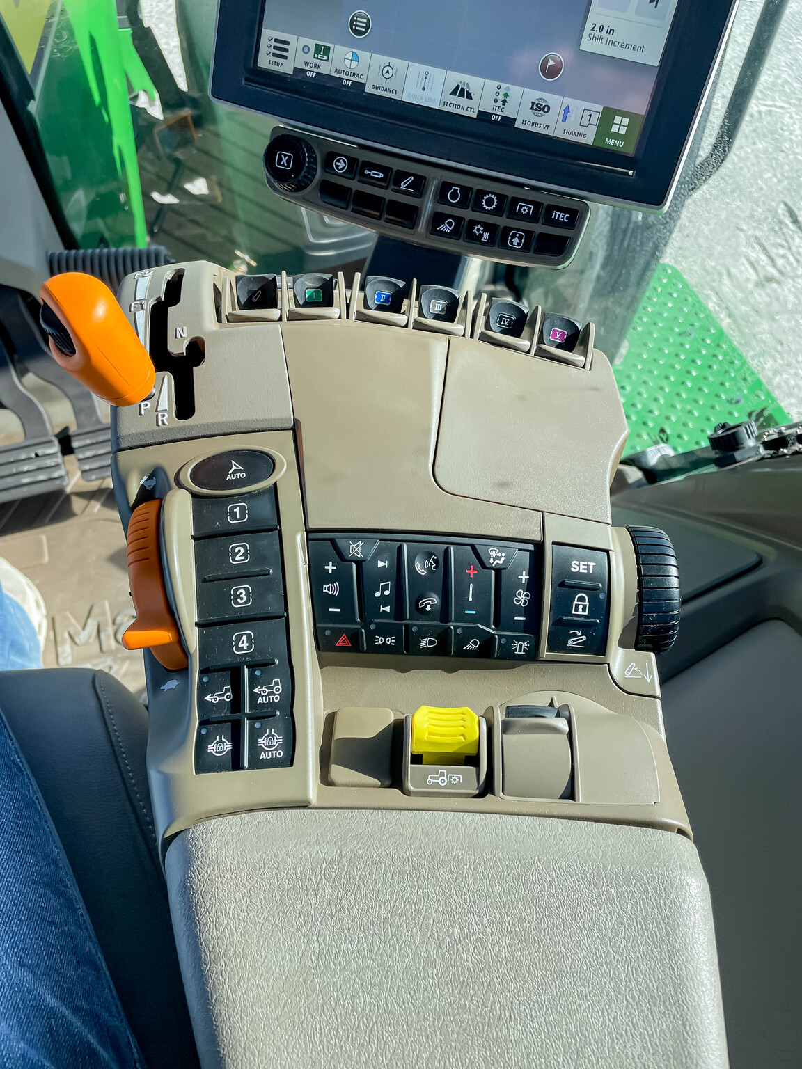  2023 John Deere 8R 370 at LandMark in Hebron, NE