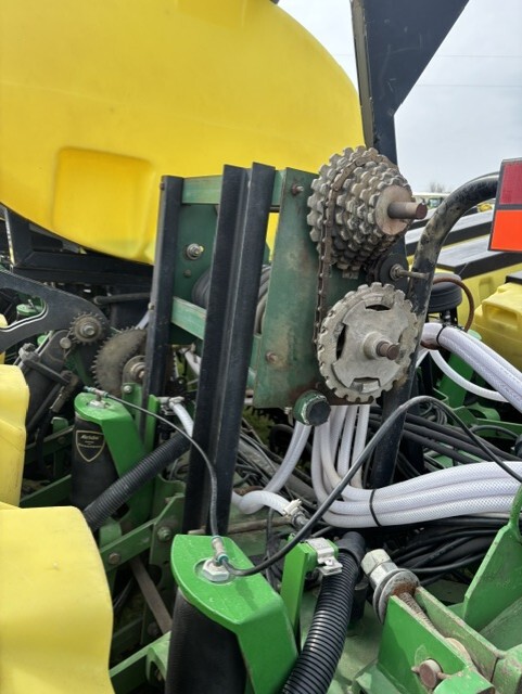 On Lot  Wil-rich 24R22 at Tri County Equipment Bad Axe, MI