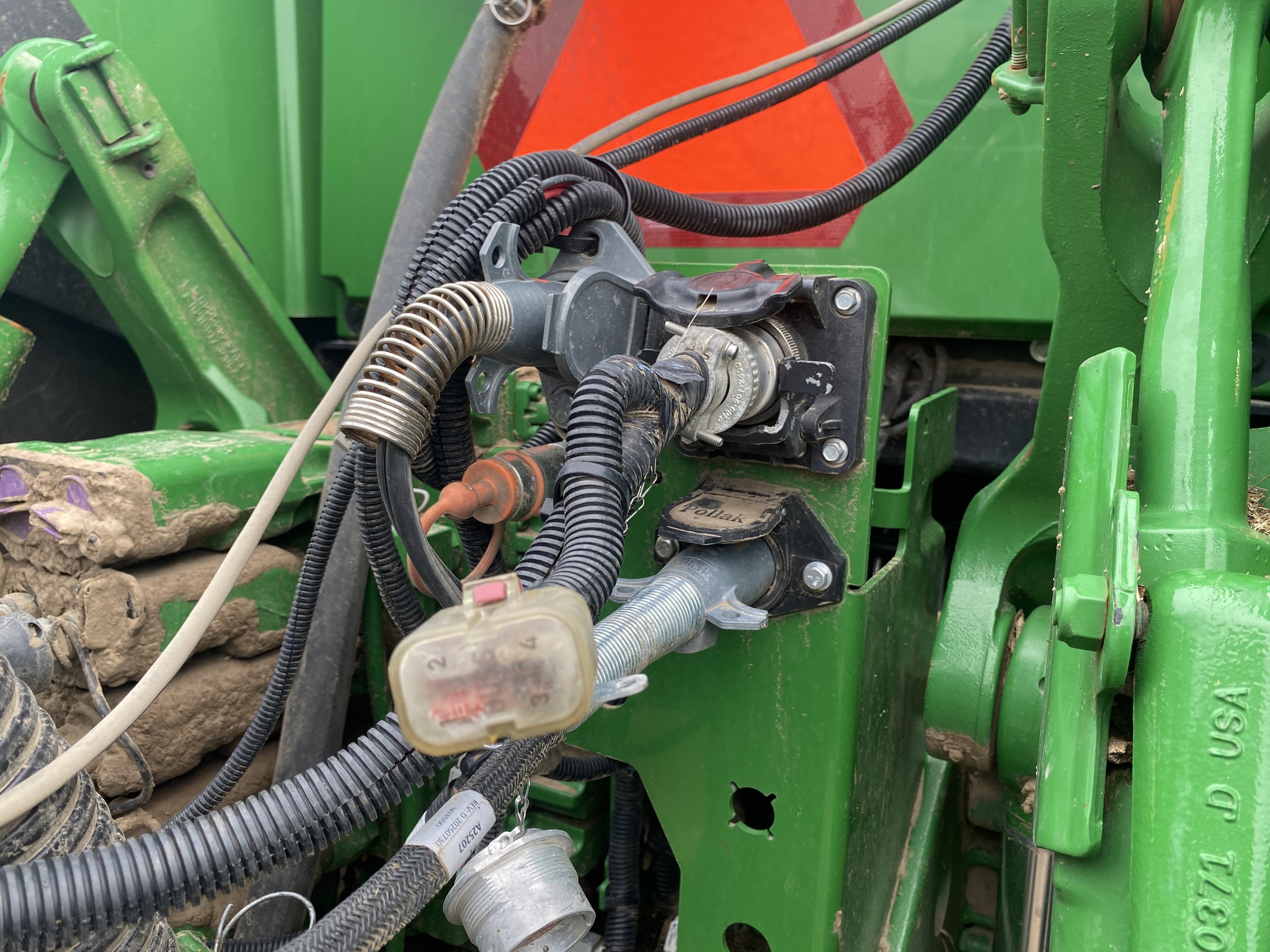  2021 John Deere 8R 370 at LandMark in Hebron, NE