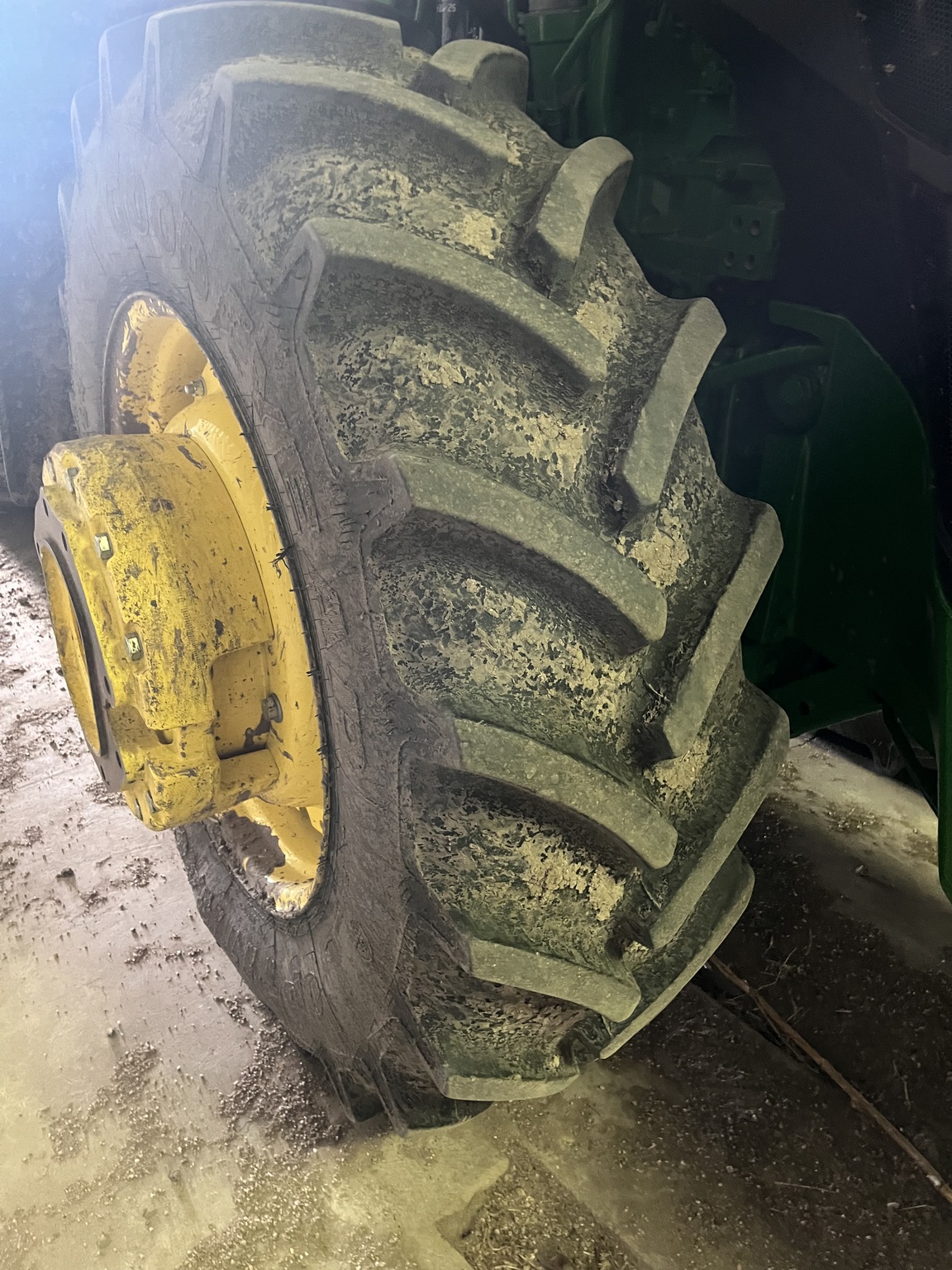  2023 John Deere 8R 370 at LandMark in Hastings, NE