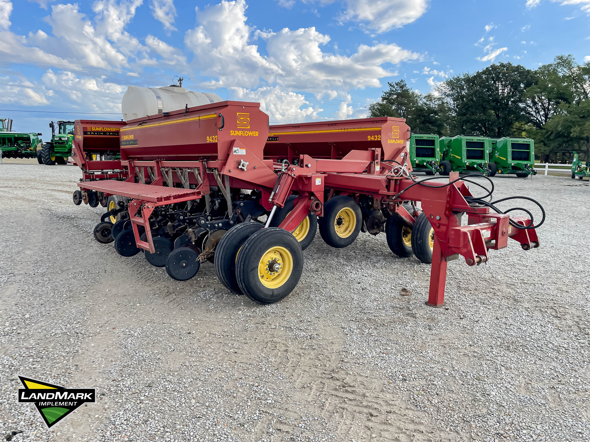  2000 Sunflower 9432 at LandMark in Smith Center, KS