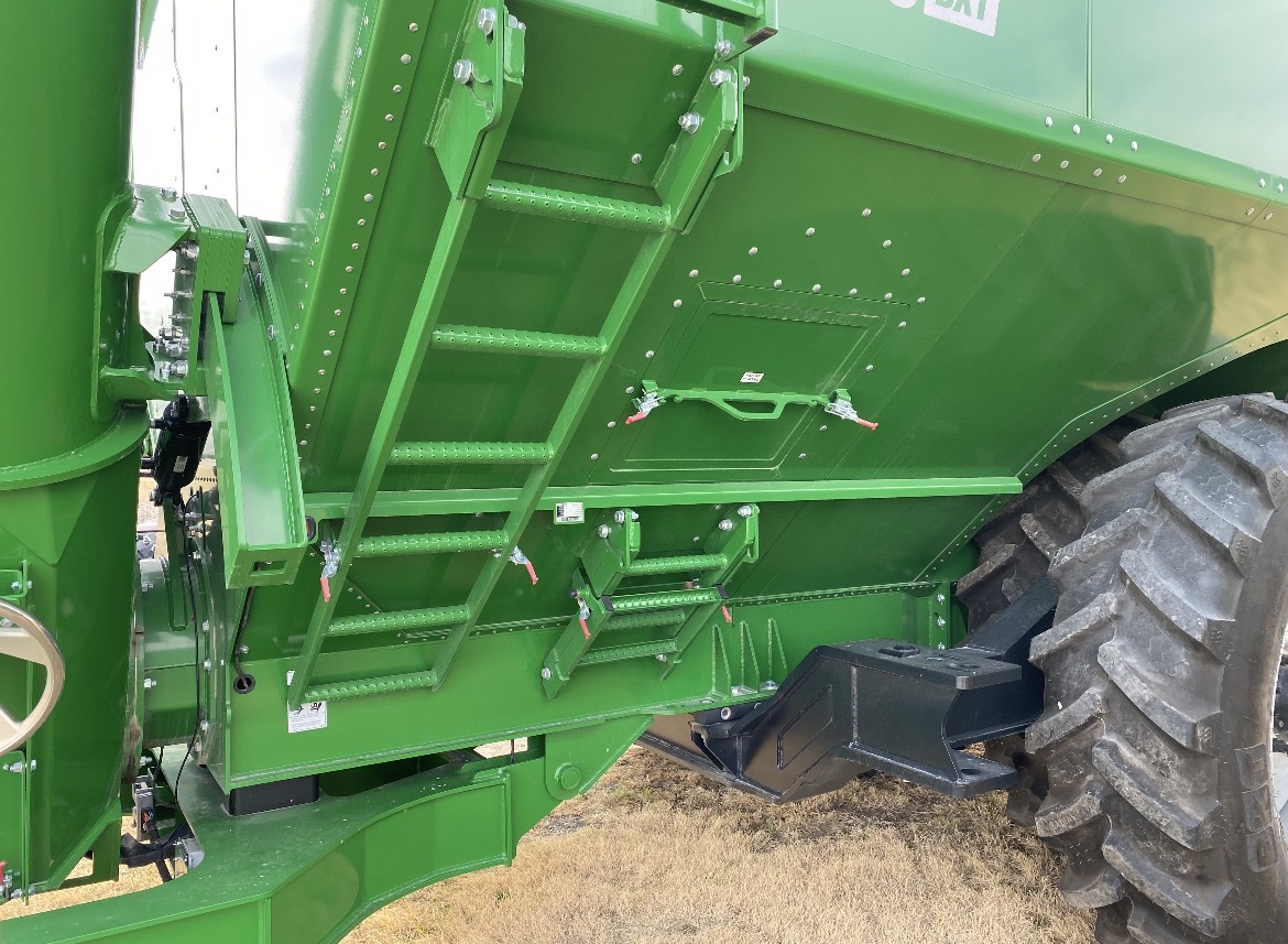 2024 Brandt 1300DXT at LandMark in Kearney, NE