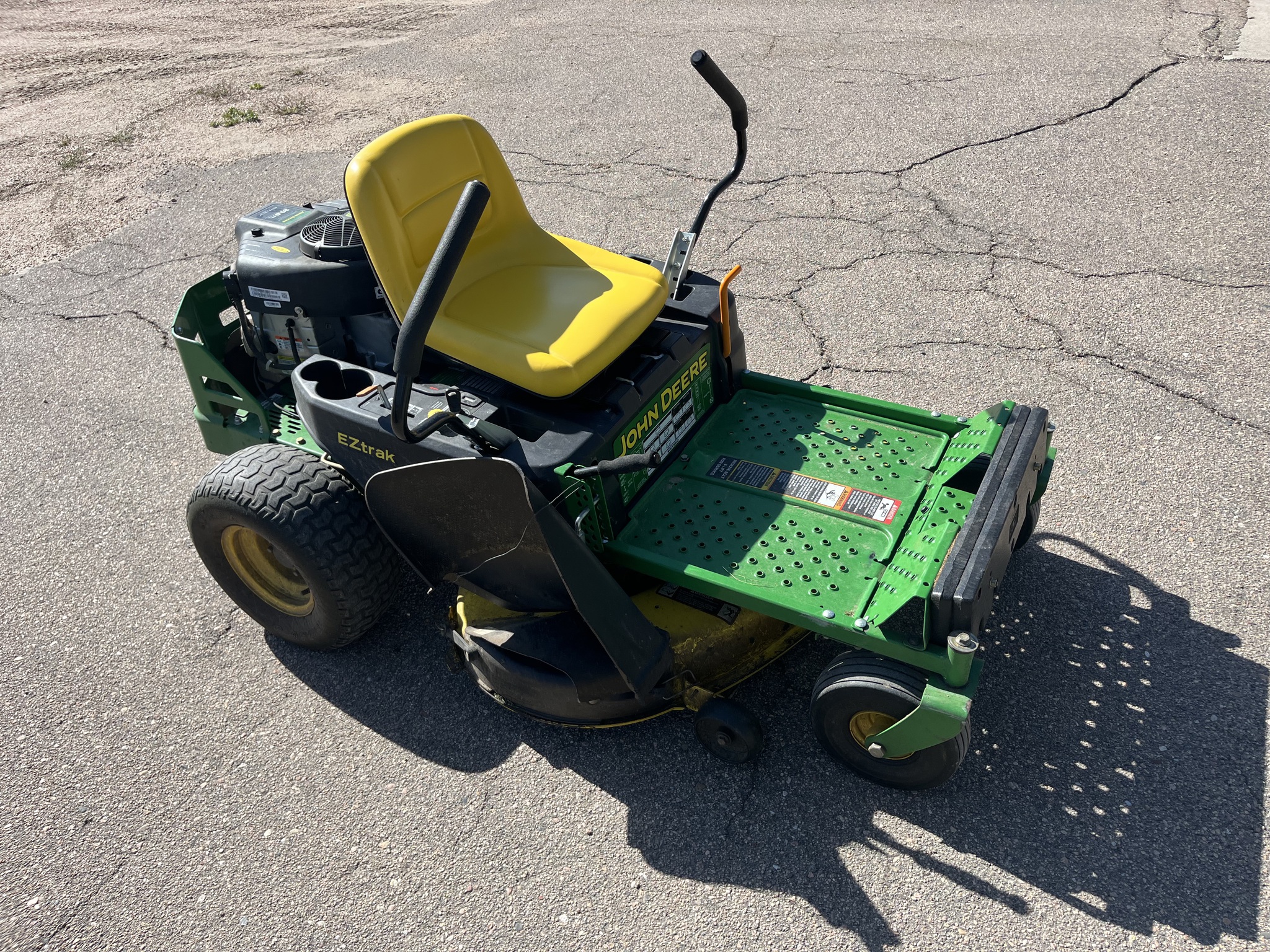  2013 John Deere Z235 at LandMark in Lexington, NE