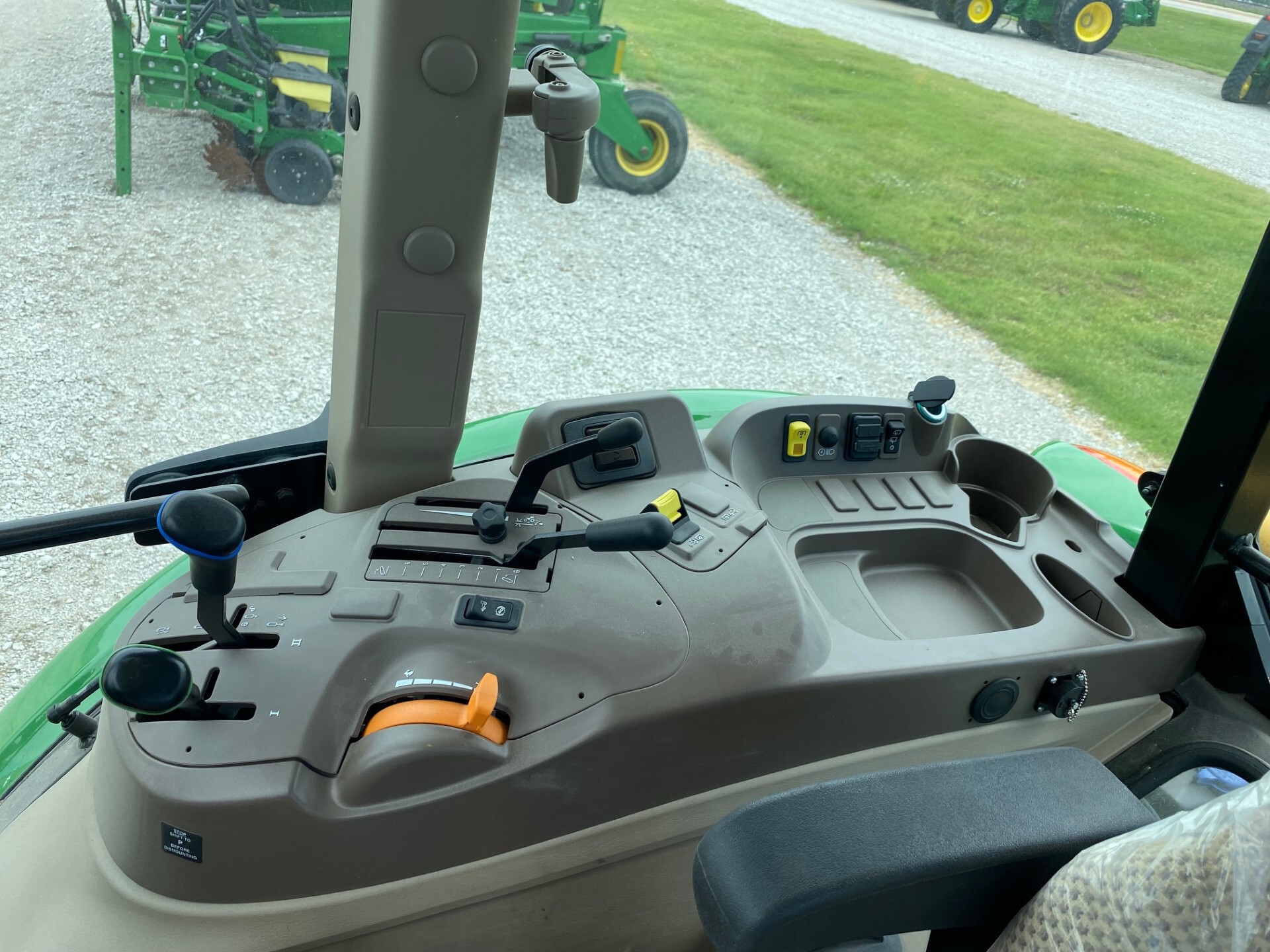  2023 John Deere 5075E at LandMark in Kearney, NE