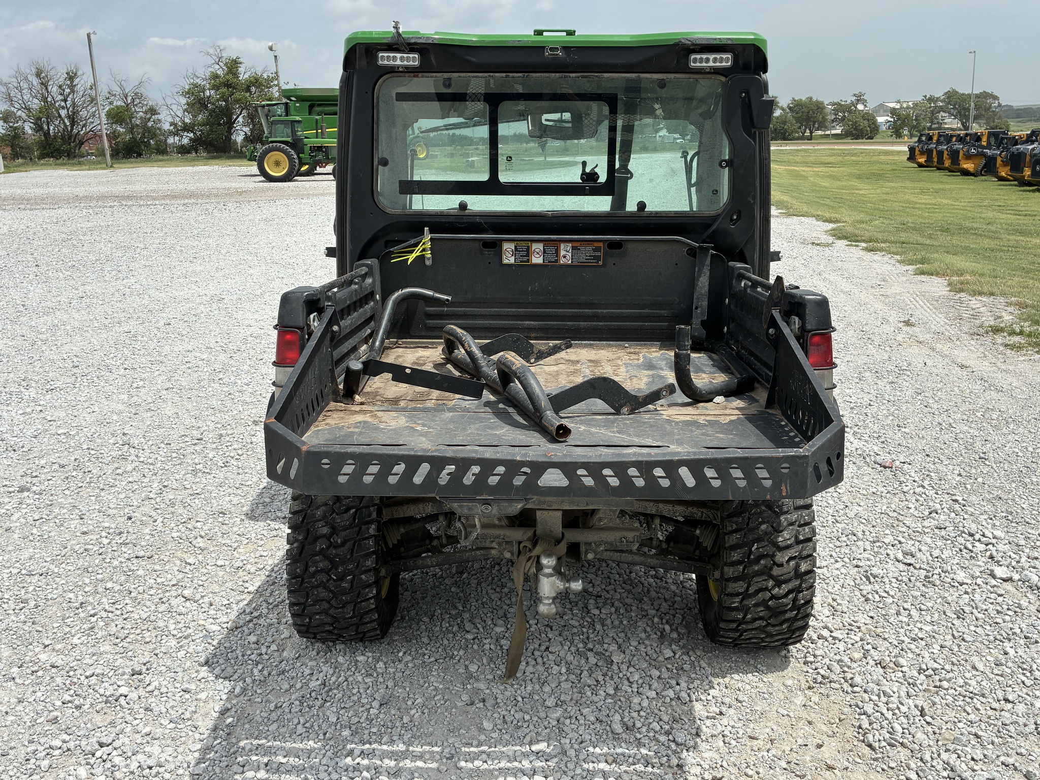  2023 John Deere XUV 835R at LandMark in Beatrice, NE