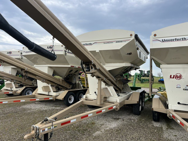 On Lot 2021 Unverferth 3955XL at Tri County Equipment Caro, MI