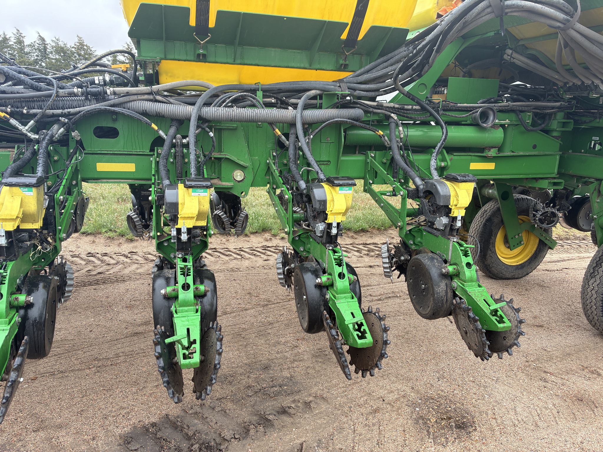  2009 John Deere 1770NT CCS at LandMark in Gothenburg, NE