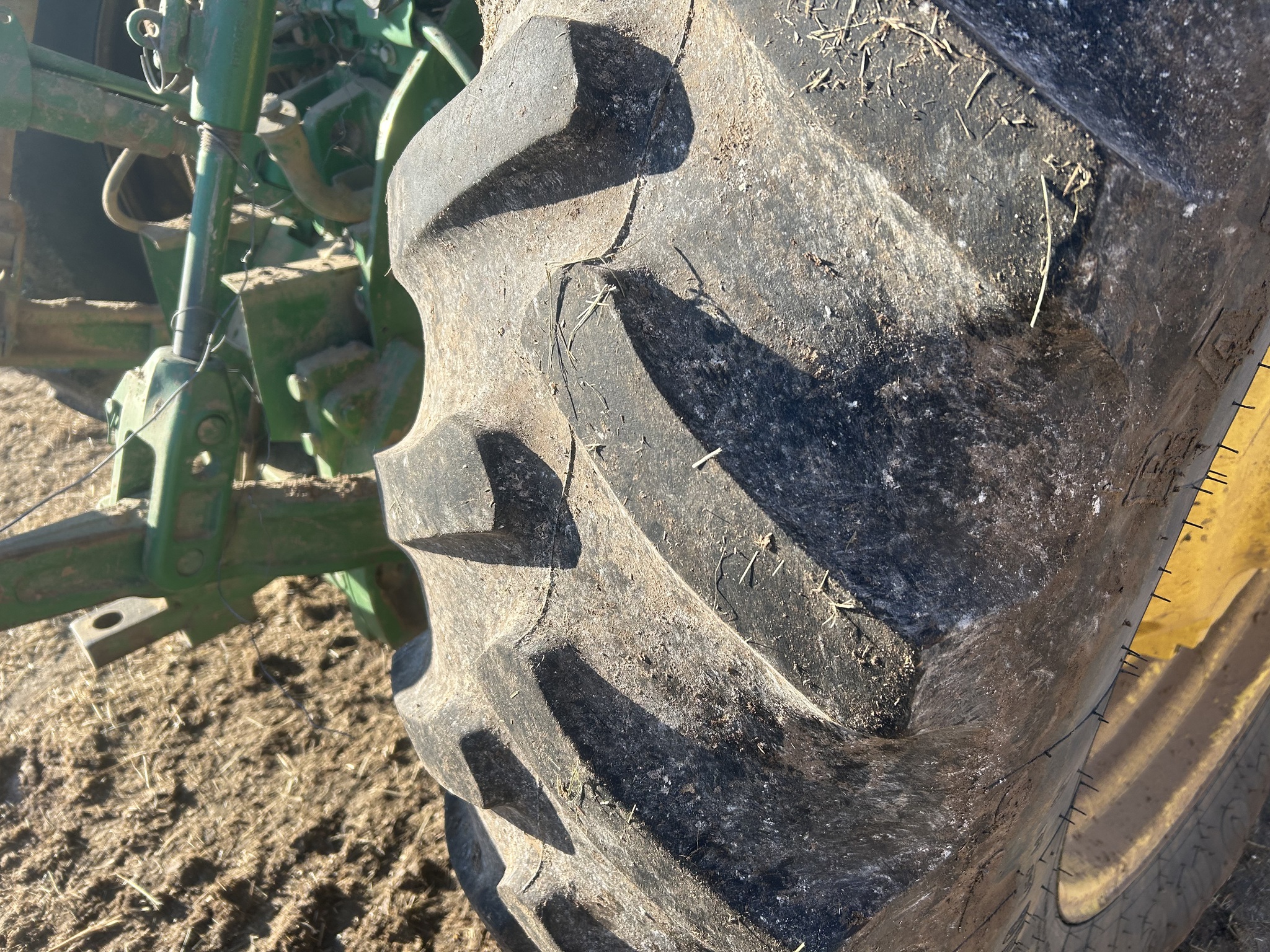  2015 John Deere 7210R at LandMark in Marysville, KS