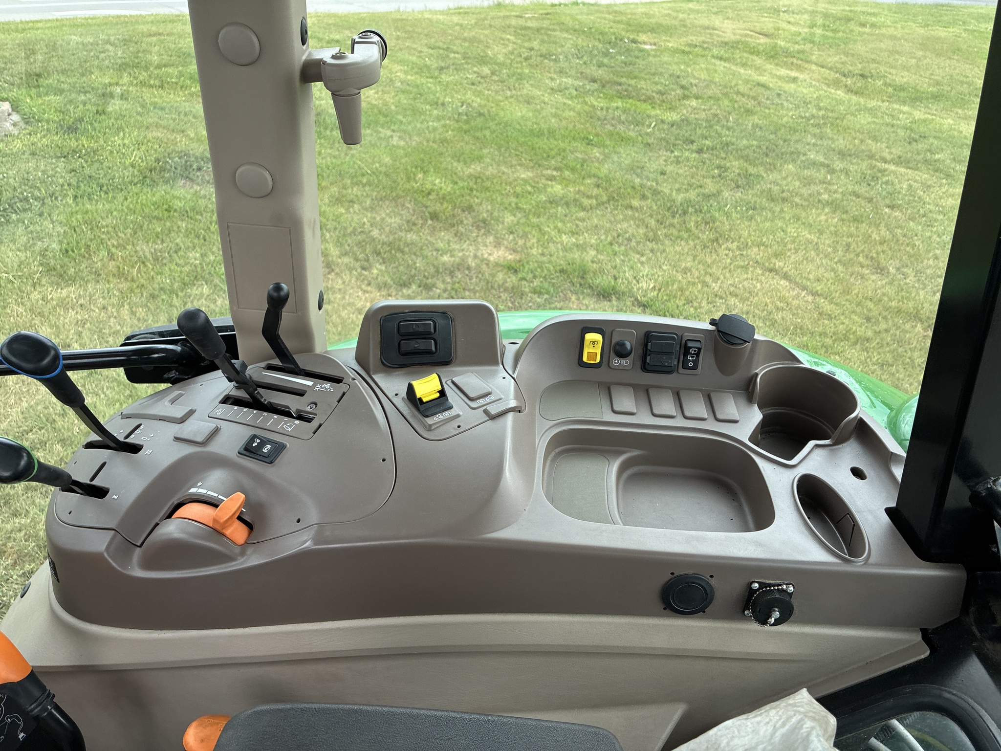  2023 John Deere 5075E at LandMark in Beatrice, NE