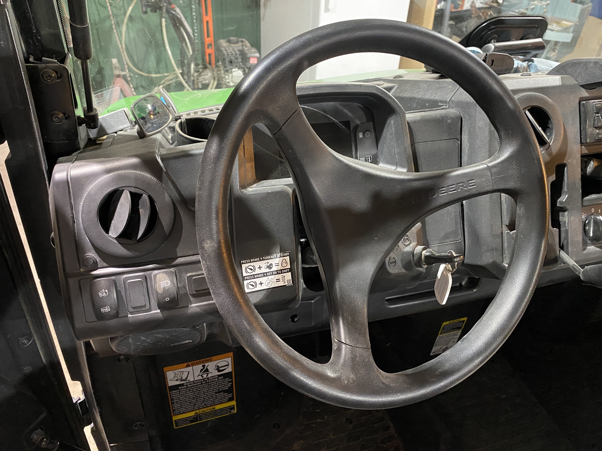  2023 John Deere XUV 835M at LandMark in Hebron, NE