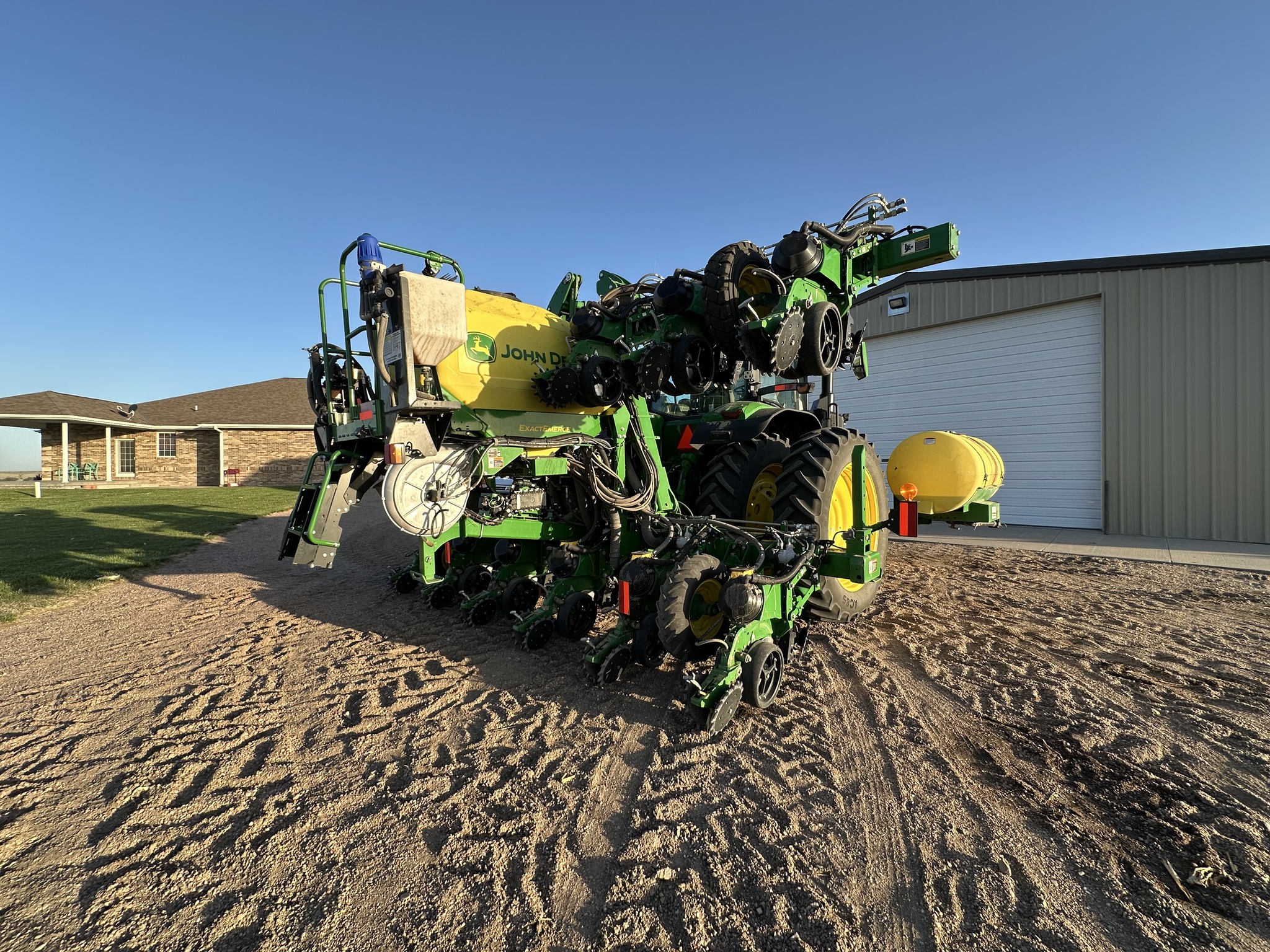  2024 John Deere 1725C at LandMark in Lexington, NE
