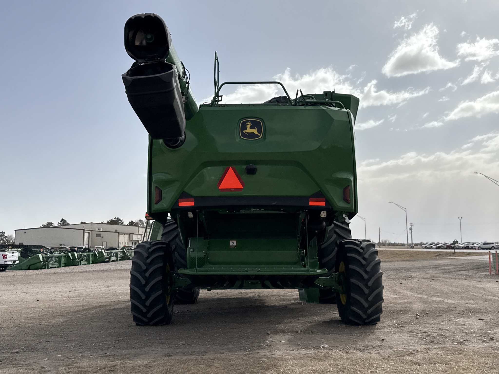  2025 John Deere S7 600 at LandMark in Lexington, NE