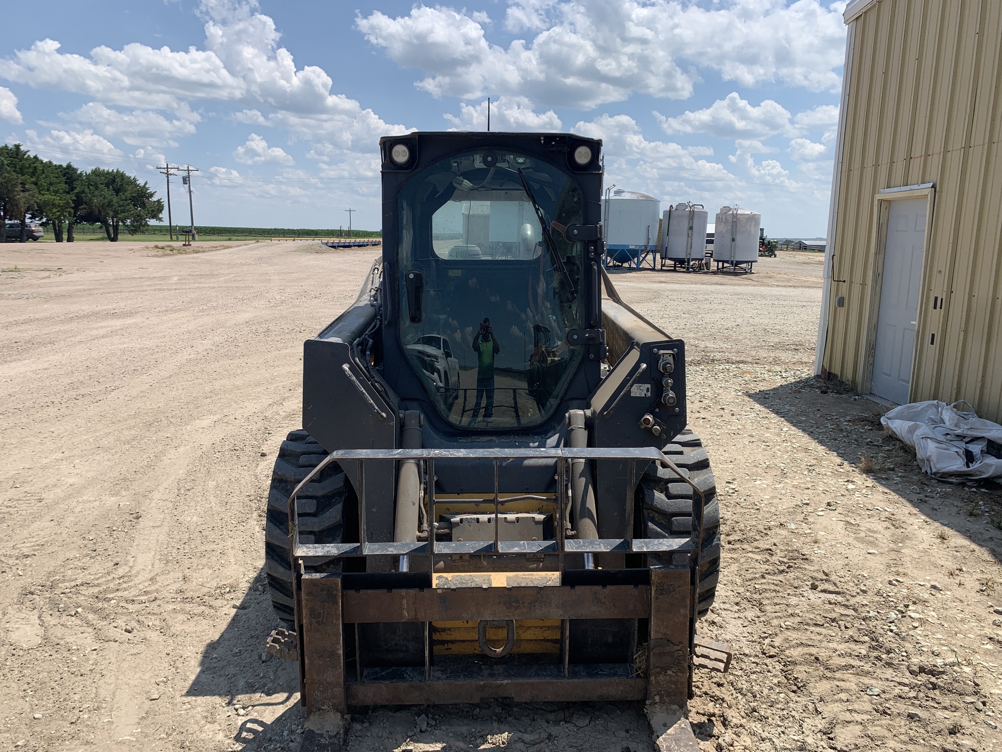  2019 John Deere 324G at LandMark in Holdrege, NE