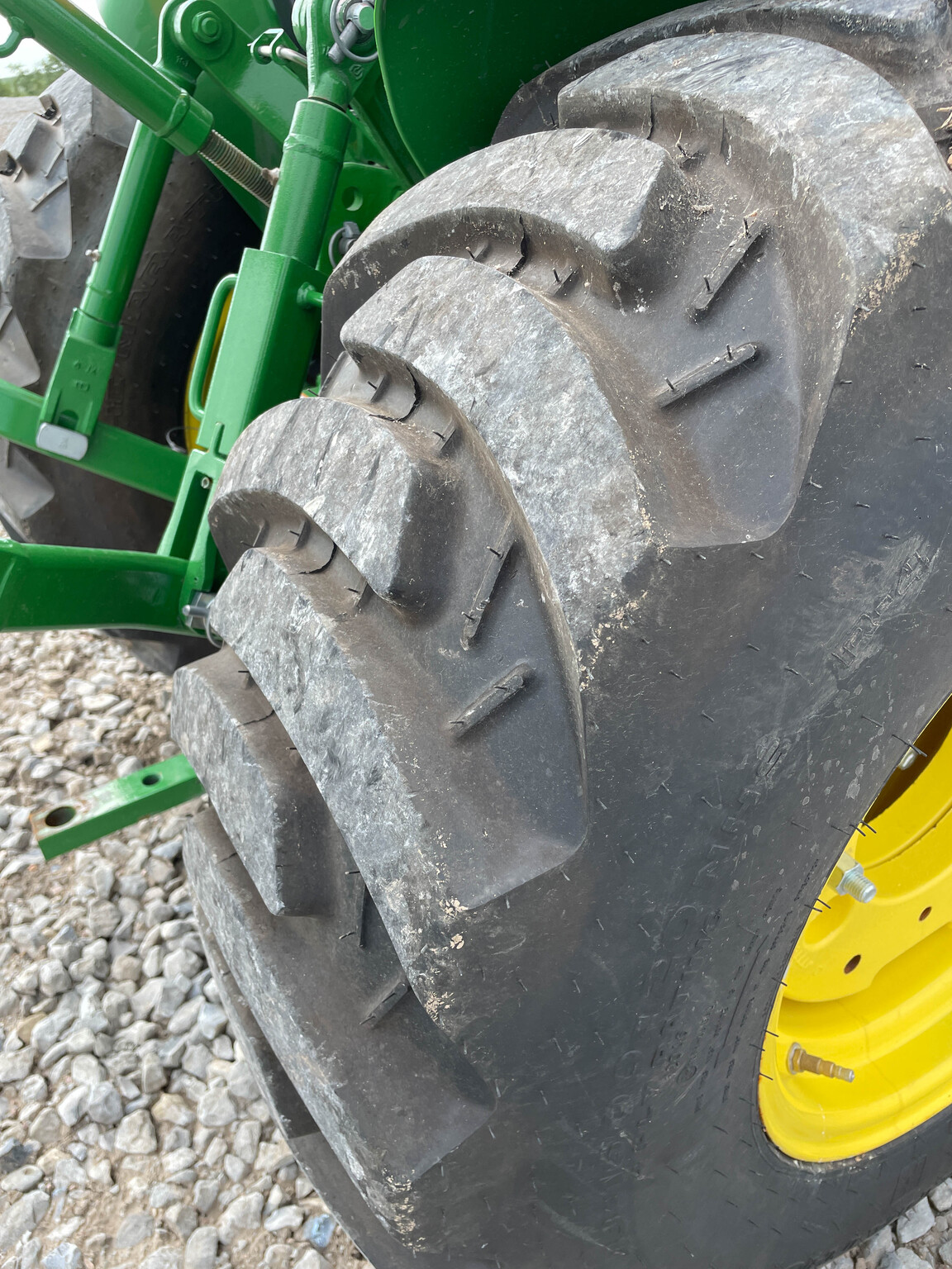  2022 John Deere 3046R at LandMark in Holdrege, NE