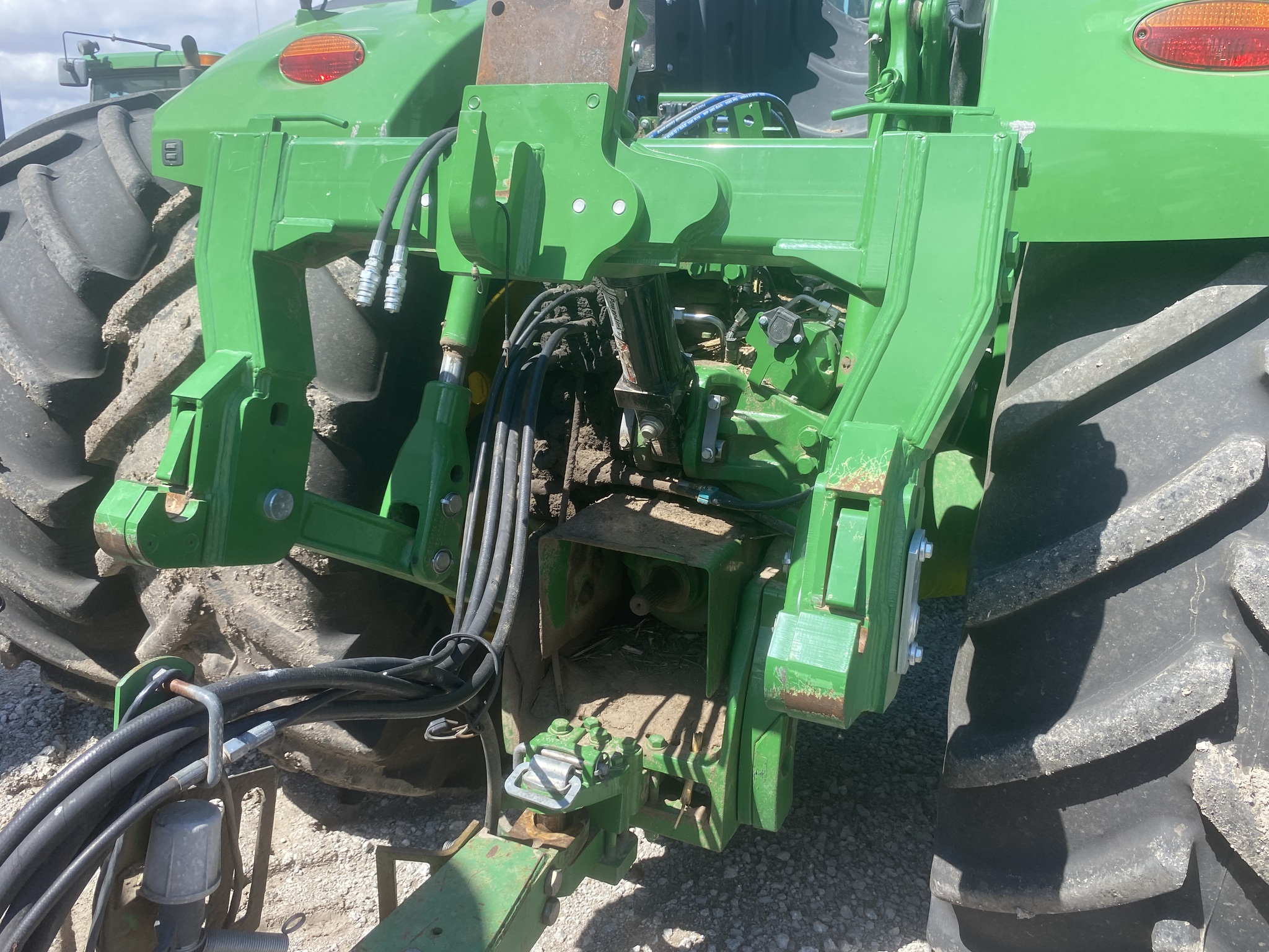  2022 John Deere 9R 440 at LandMark in Hebron, NE