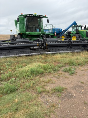  2013 MACDON FD75-35 at LandMark in Smith Center, KS