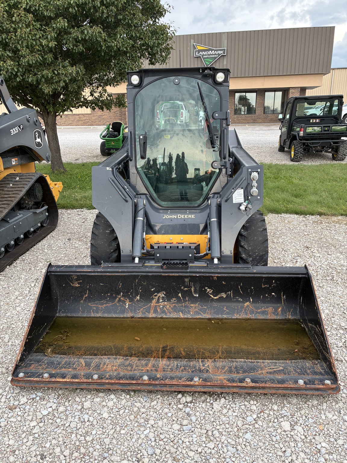  2023 John Deere 324G at LandMark in Kearney, NE