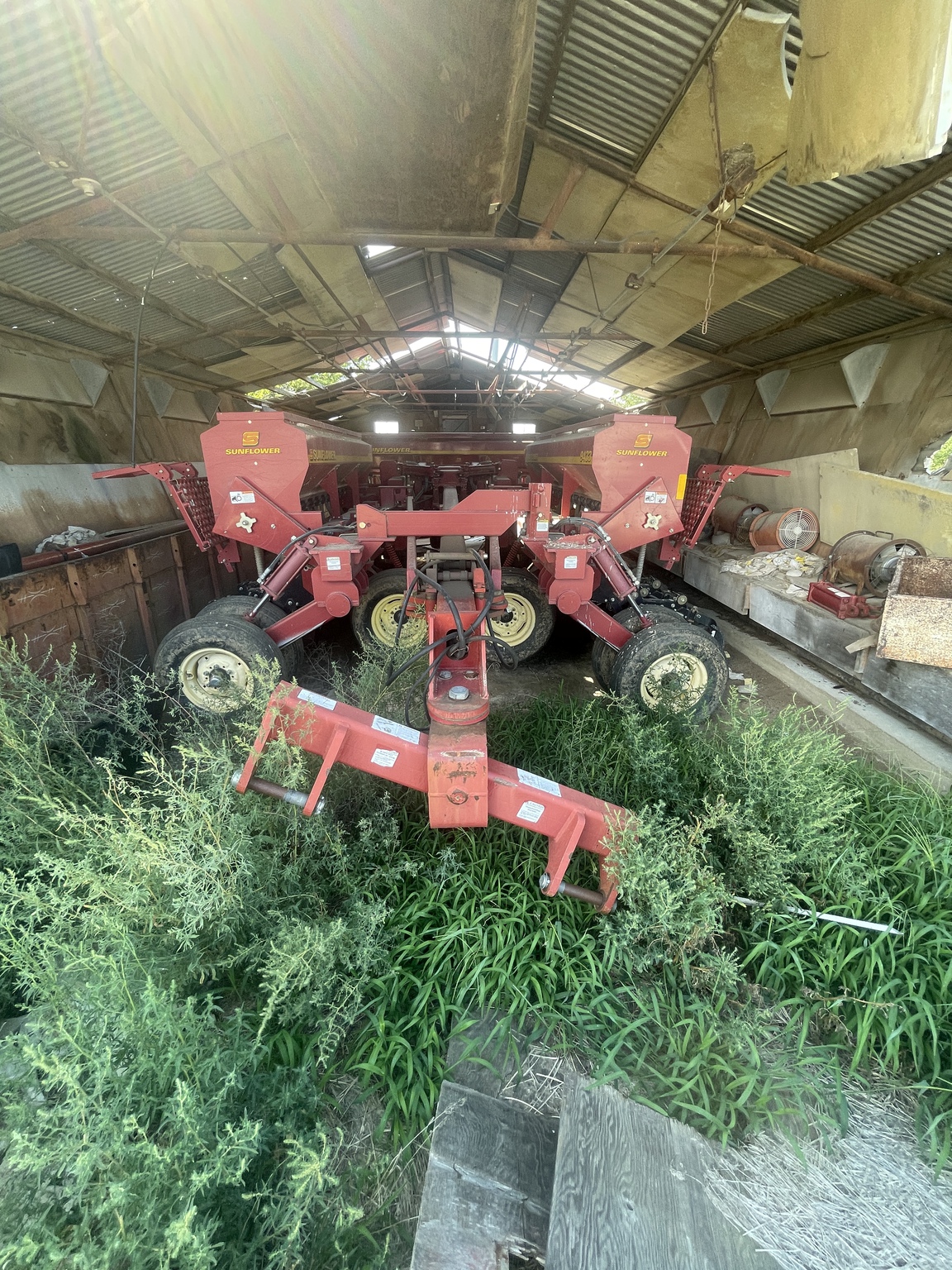  2004 Sunflower 9433 at LandMark in Phillipsburg, KS
