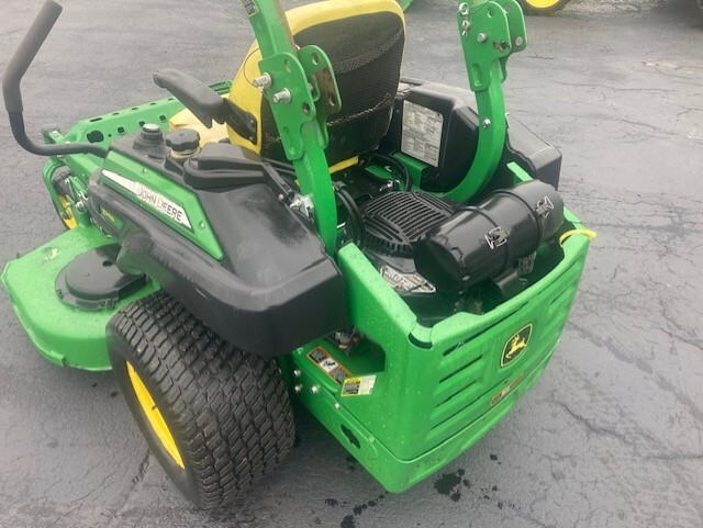 On Lot 2016 John Deere Z915B at Tri County Equipment Saginaw, MI