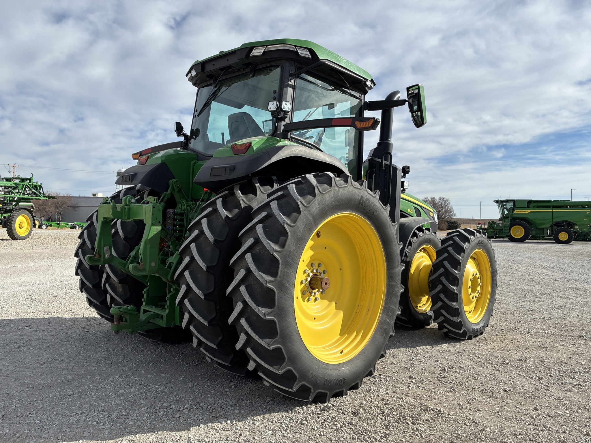  2024 John Deere 8R 250 at LandMark in Kearney, NE