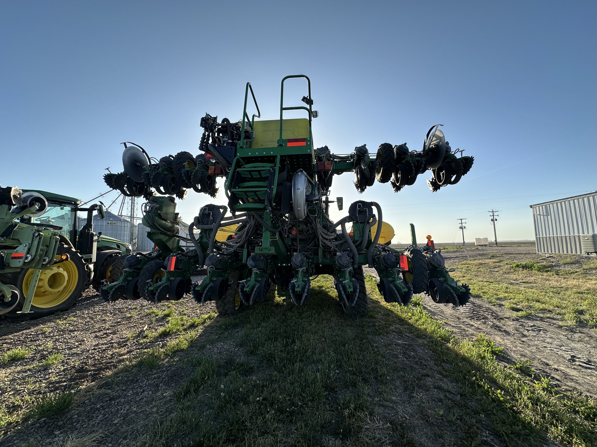  2023 John Deere 1725C at LandMark in Lexington, NE